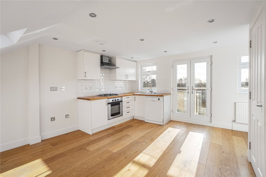 Property photo 1 of 10 Picture No. 07