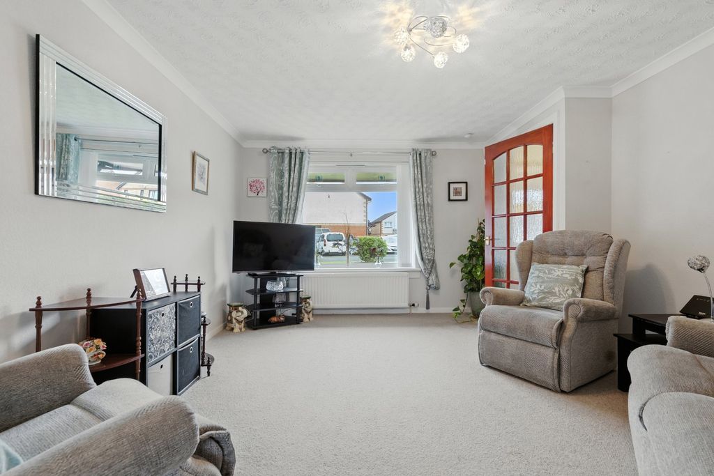 Property photo 2 of 23 Picture No. 09