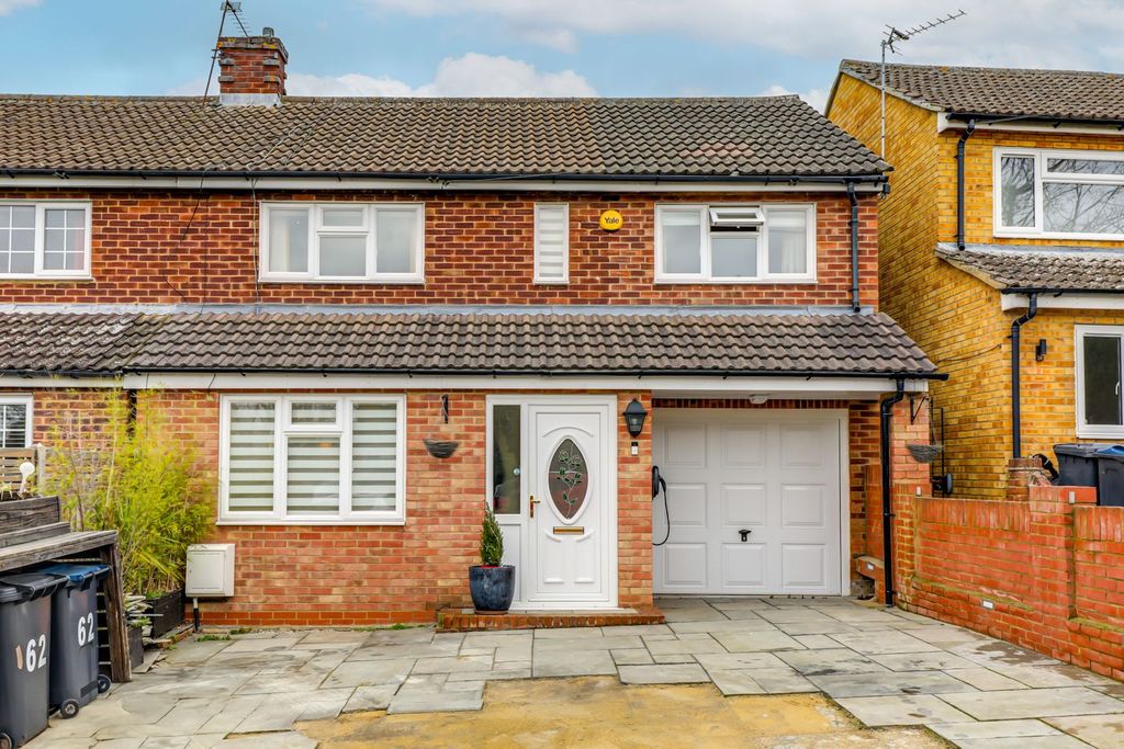 Property photo 1 of 20