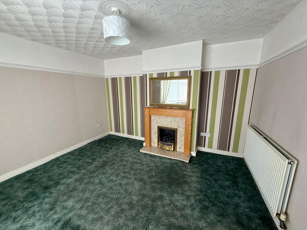 Property photo 2 of 13 Picture No. 19