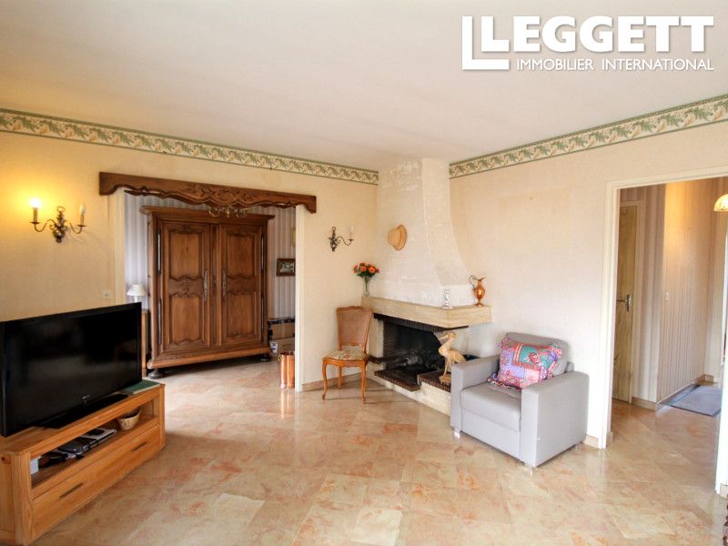 Property photo 2 of 10