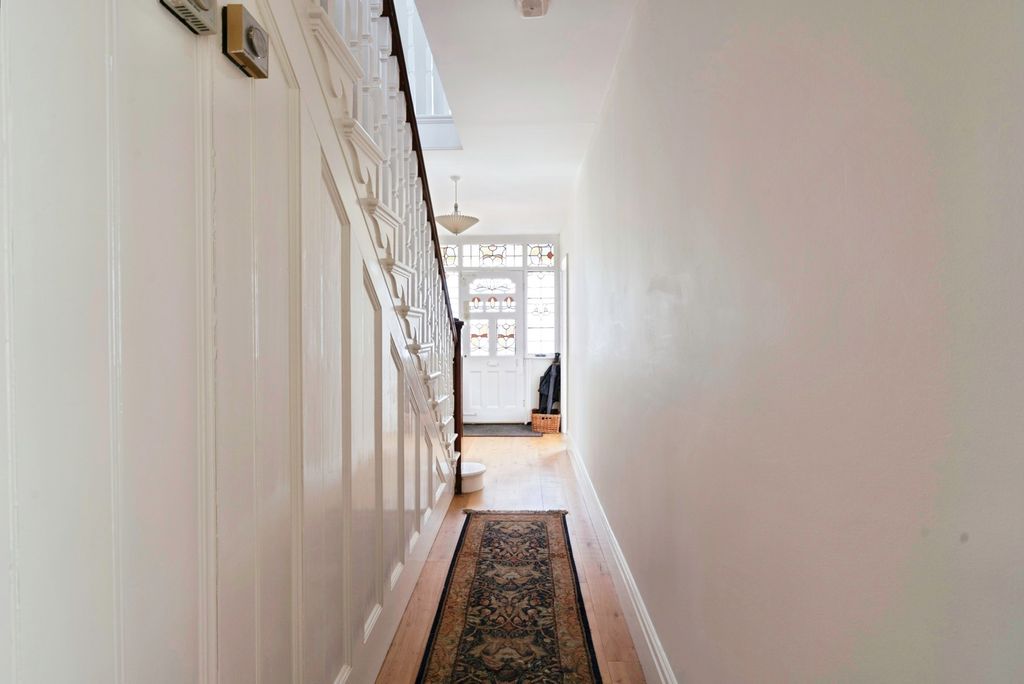 Property photo 2 of 25 Pbox-Img.Jpg