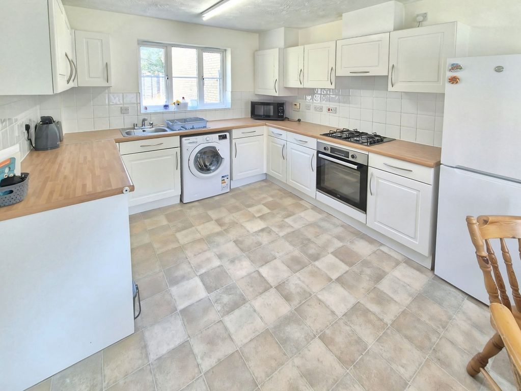 Property photo 1 of 16 Image