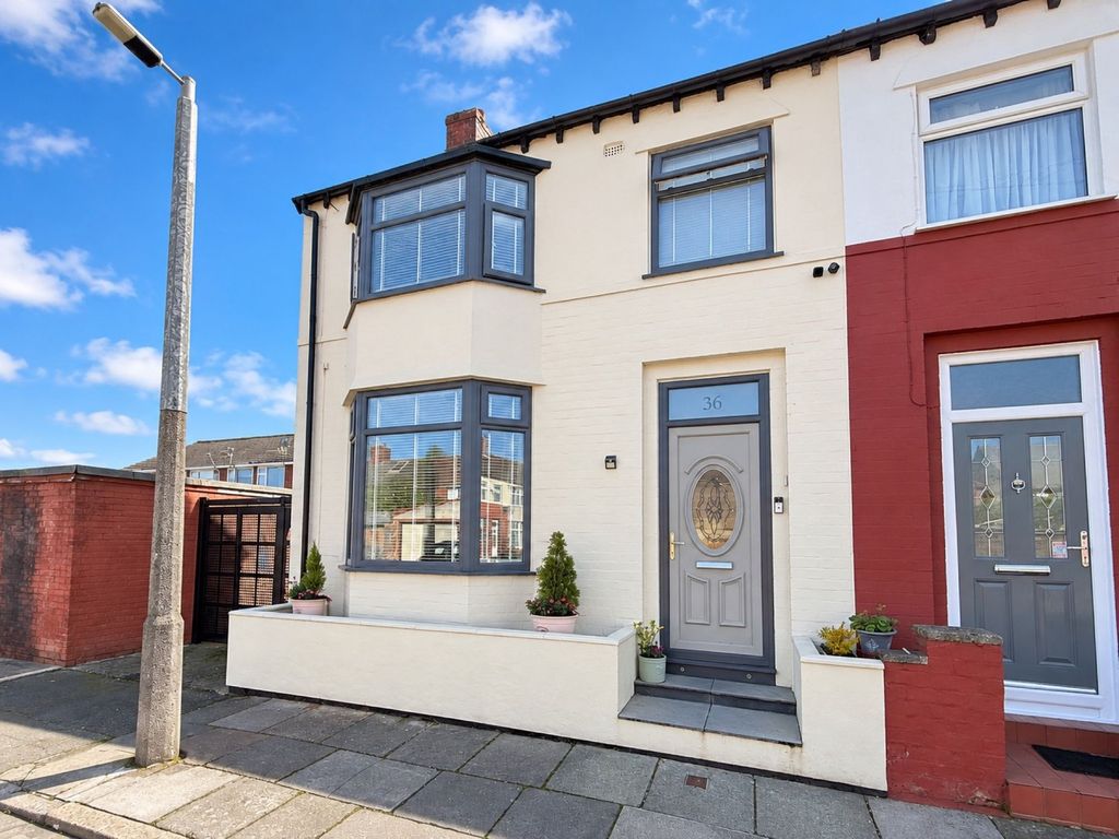 Property photo 1 of 16