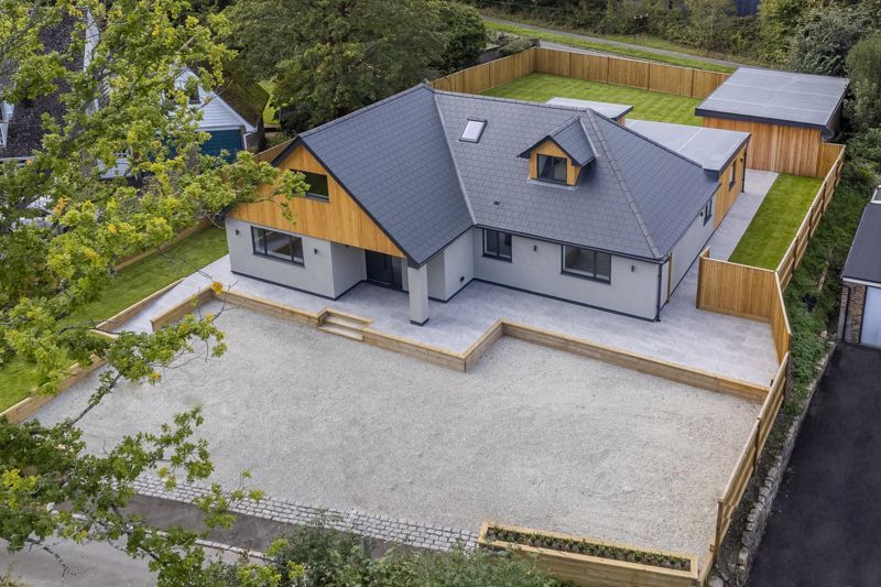 Property photo 1 of 35 Photo 37