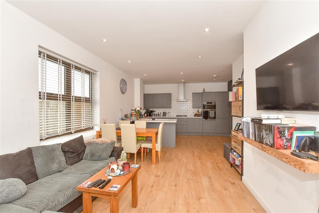 Property photo 1 of 10 Kitchen/ Lounge/Diner