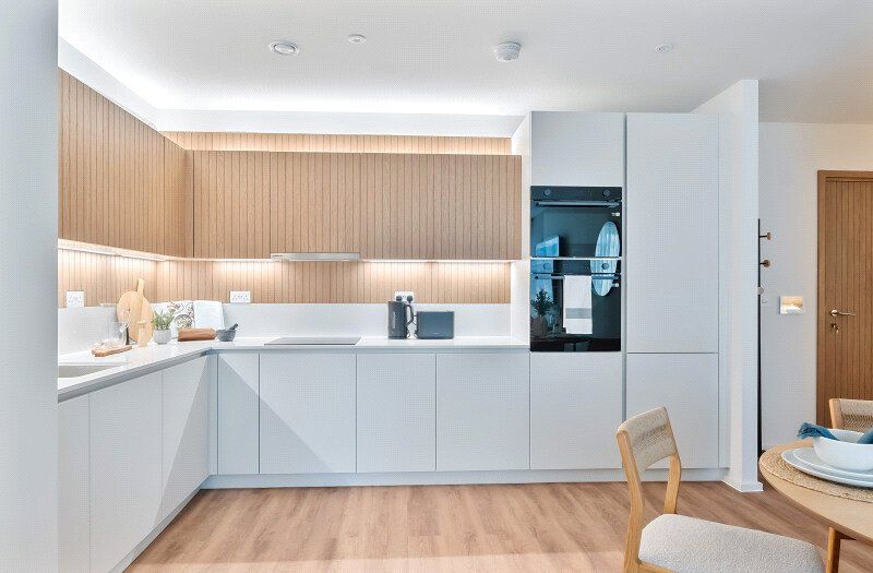 Property photo 3 of 11 Show Home Kitchen