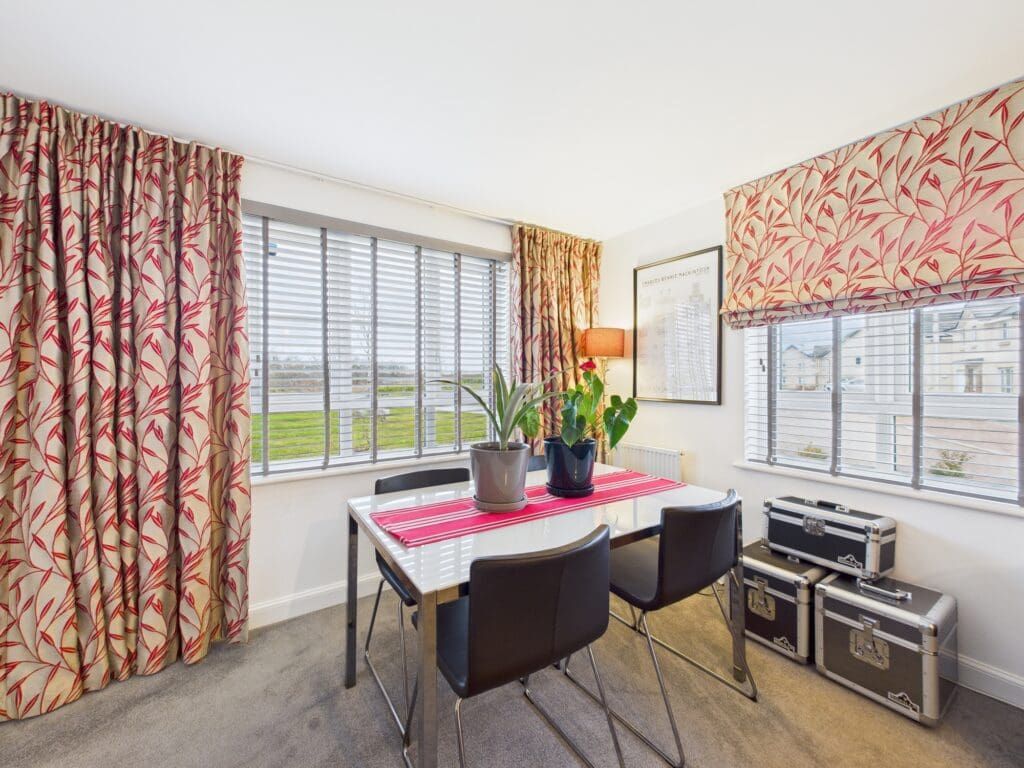 Property photo 3 of 26