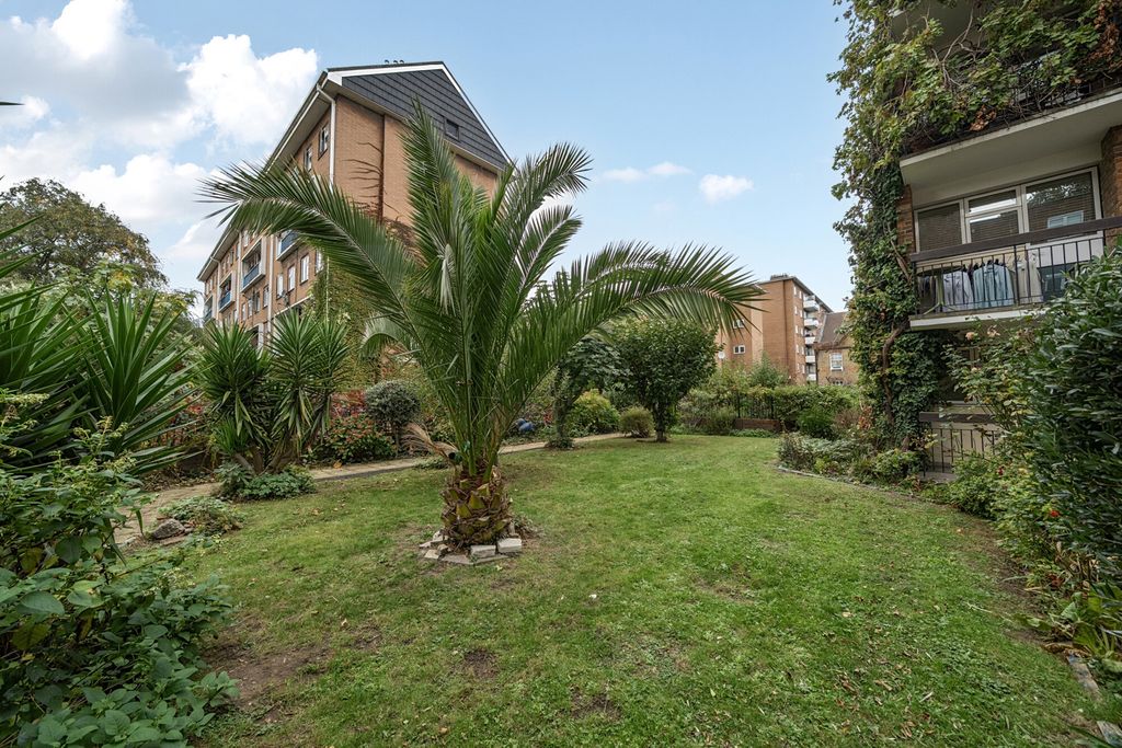 Property photo 2 of 16 Garden