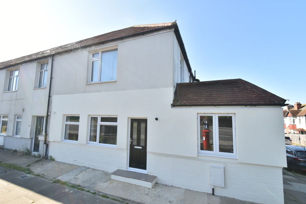 Property photo 1 of 6