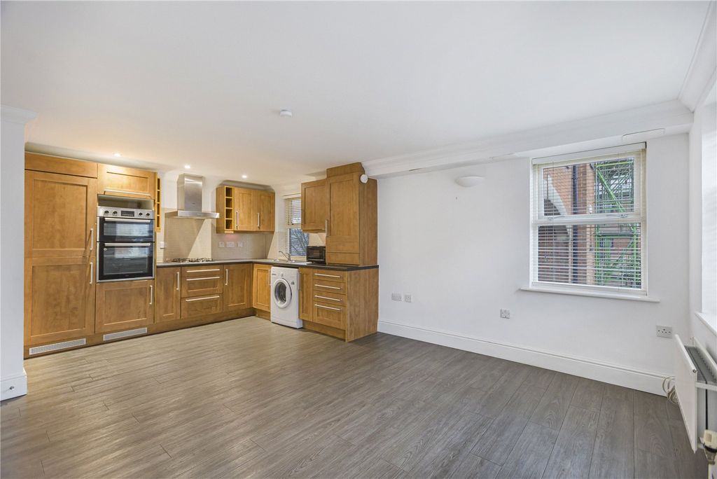 Property photo 3 of 12 Picture No. 04