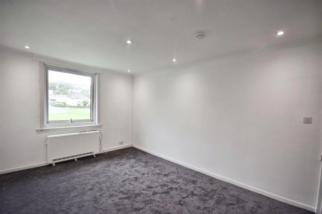 Property photo 3 of 9 Gallery