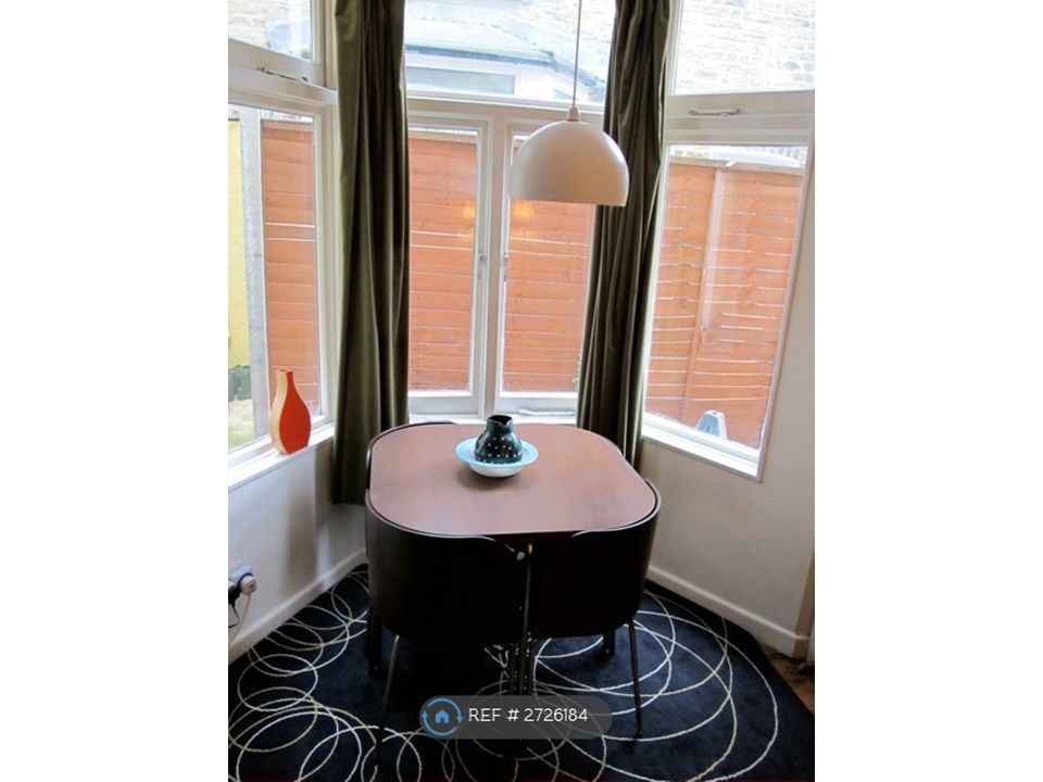 Property photo 3 of 8 Dining Area