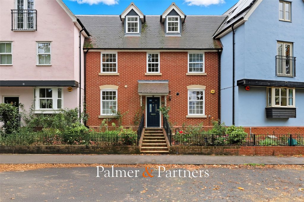 Property photo 2 of 42 Picture No. 08