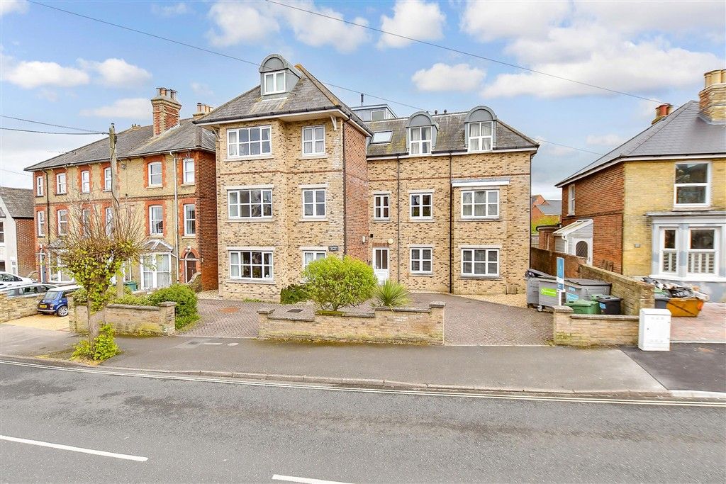 Property photo 2 of 6 External (Web)