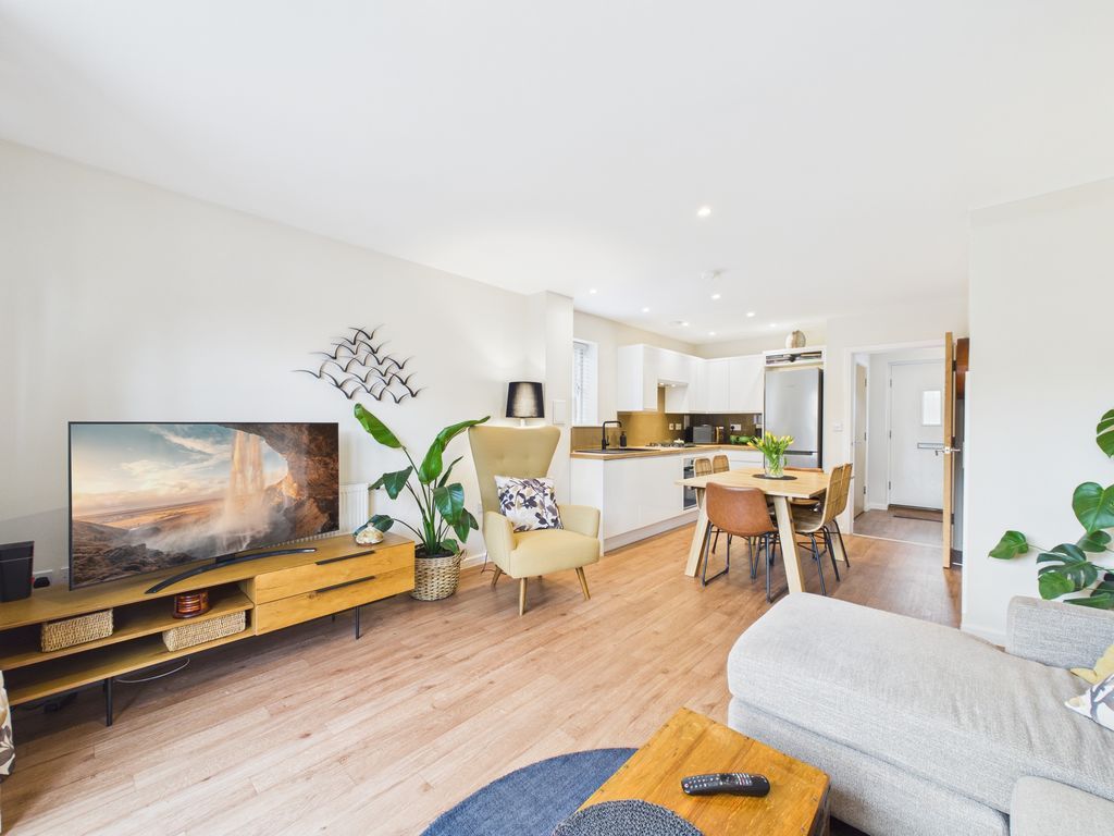 Property photo 3 of 13 Photo 8