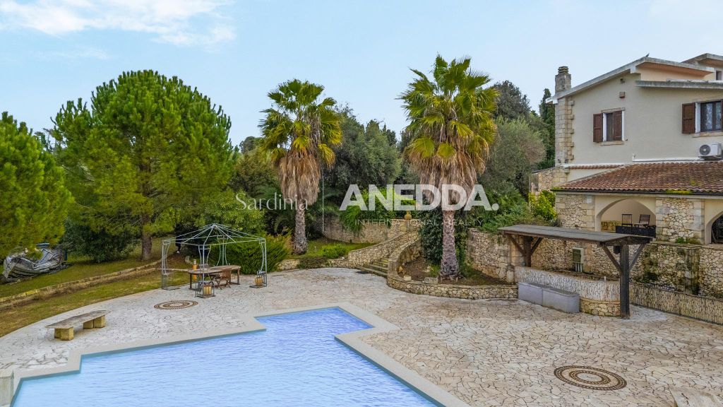 Property photo 1 of 72