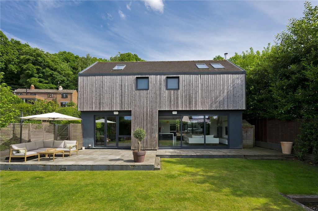 Property photo 1 of 16 Garden Elevation