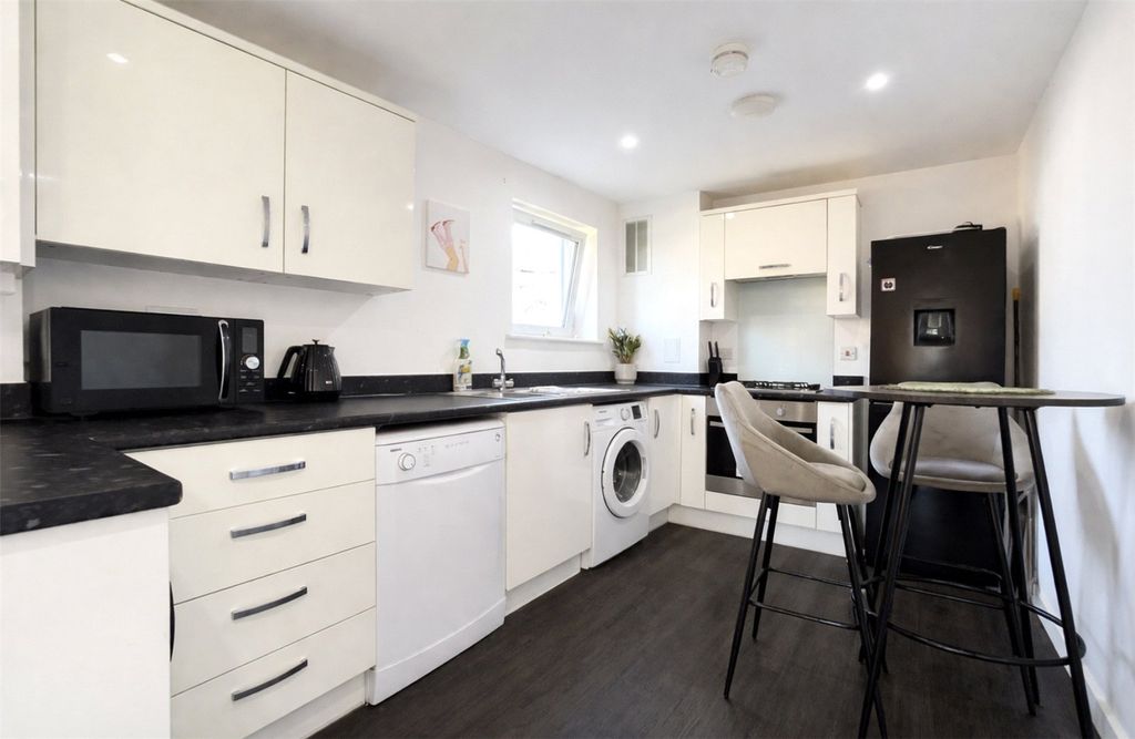 Property photo 3 of 9 Picture No. 04