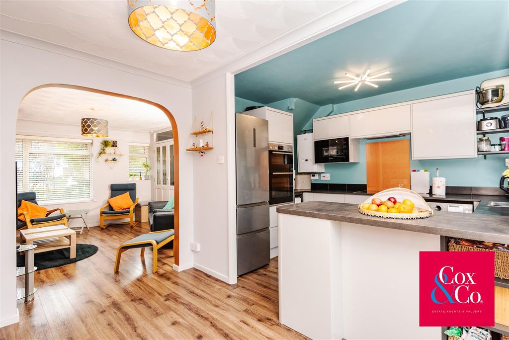 Property photo 3 of 17 81N_2198.Jpg