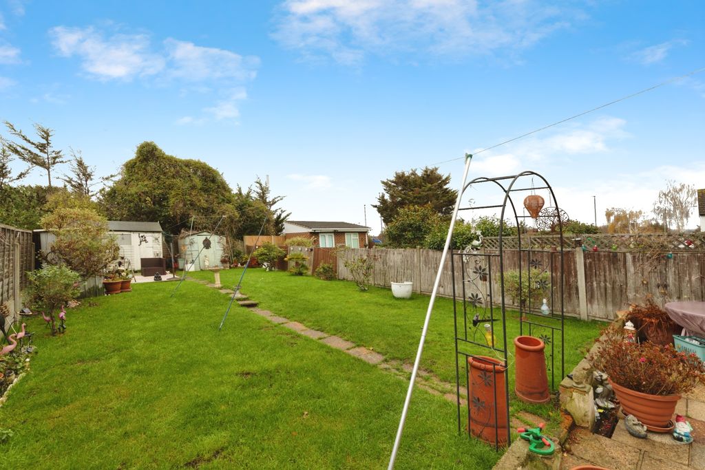 Property photo 3 of 20 Img_3943