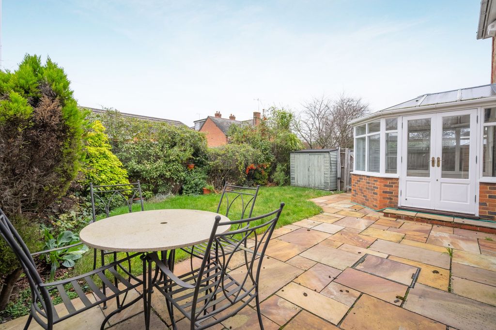 Additional image 12 of 3 bed semi-detached house to rentGuards Court, Sunningdale SL5