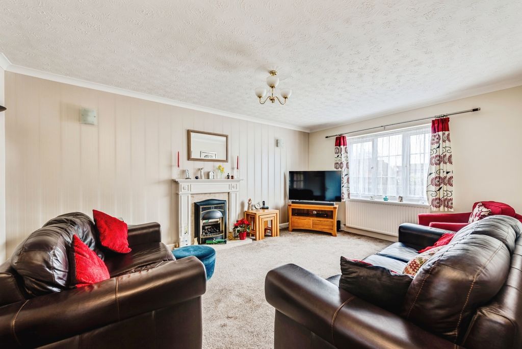 Property photo 2 of 22 Pbox-Img.Jpg