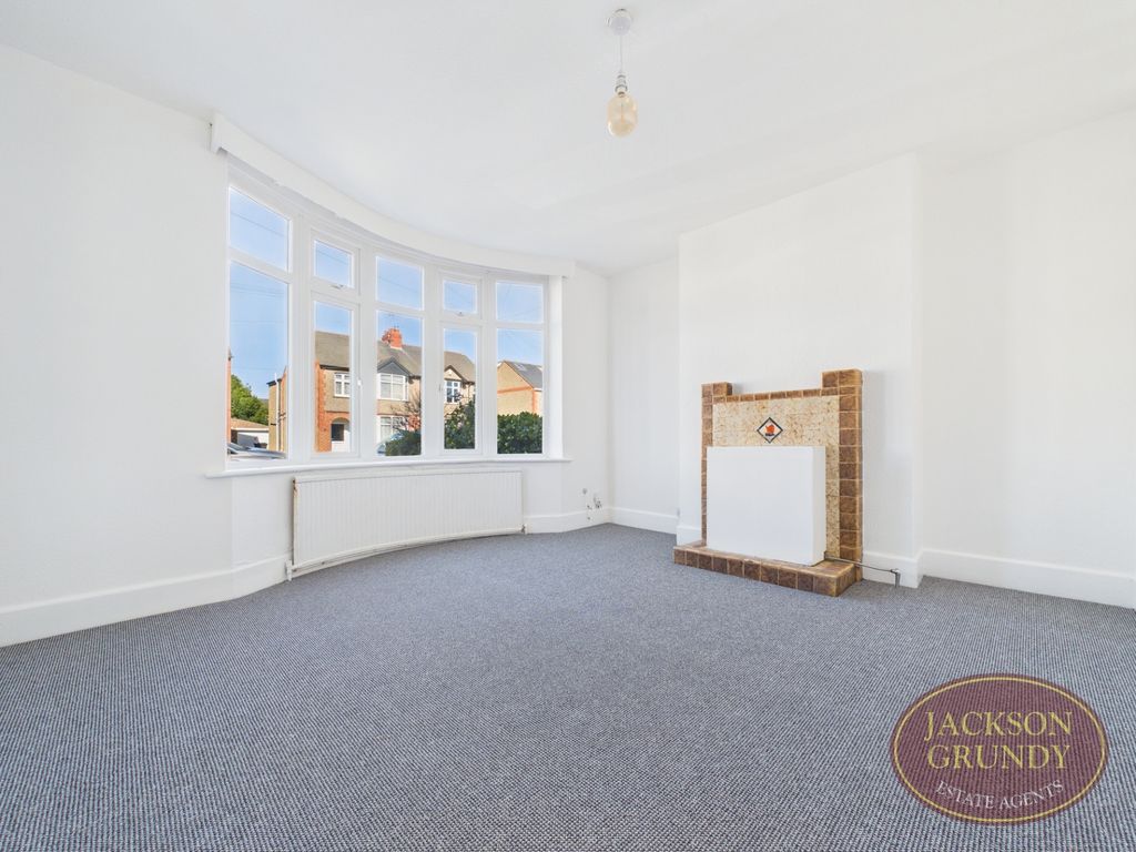 Property photo 2 of 12 Photo 3