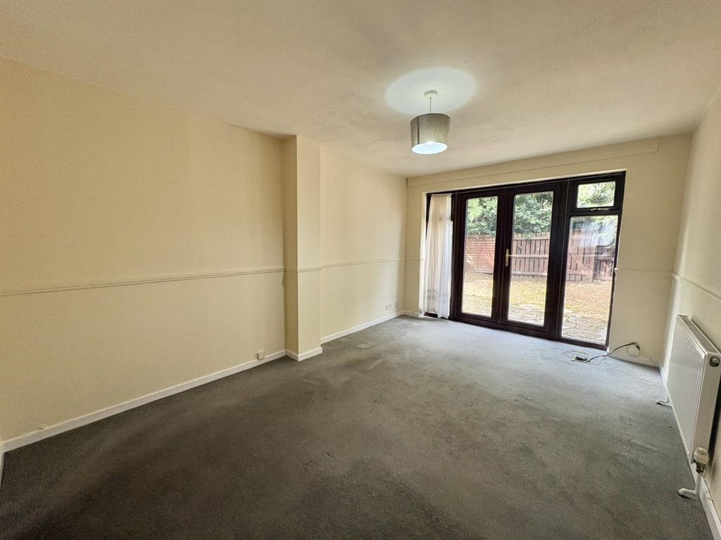Property photo 3 of 9 Cef604A1-16d1-45c2-Bcb8-504Ec79c8Df9.Jpg