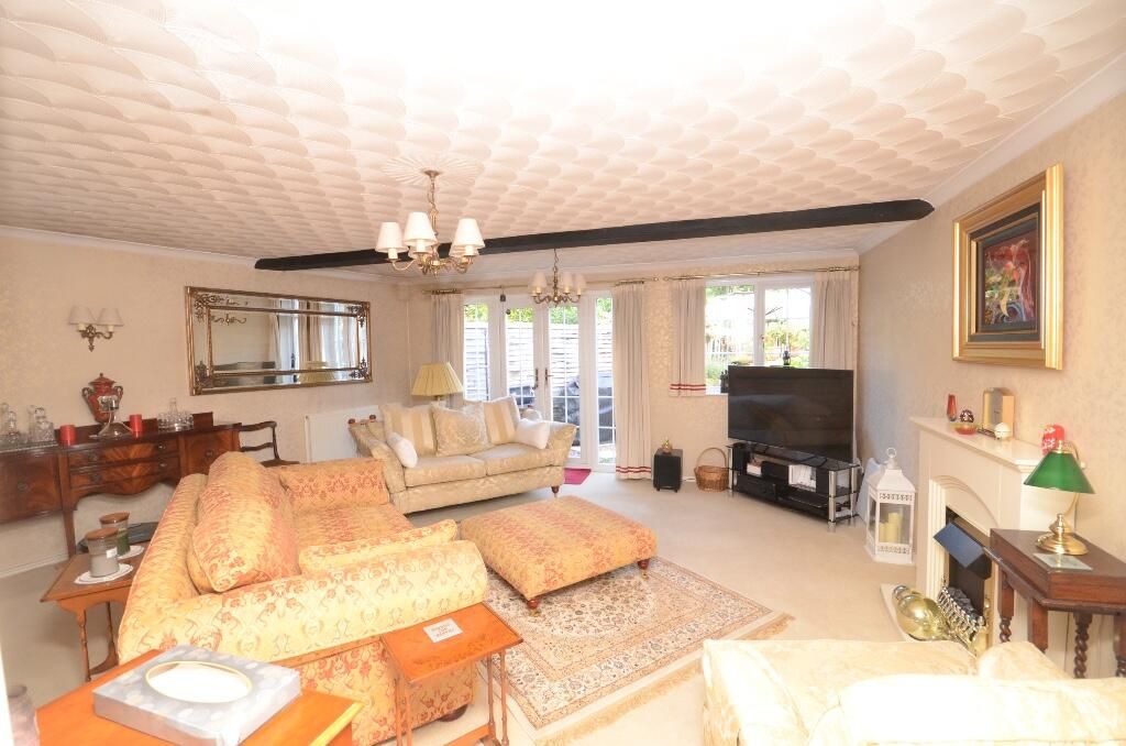 Property photo 2 of 18