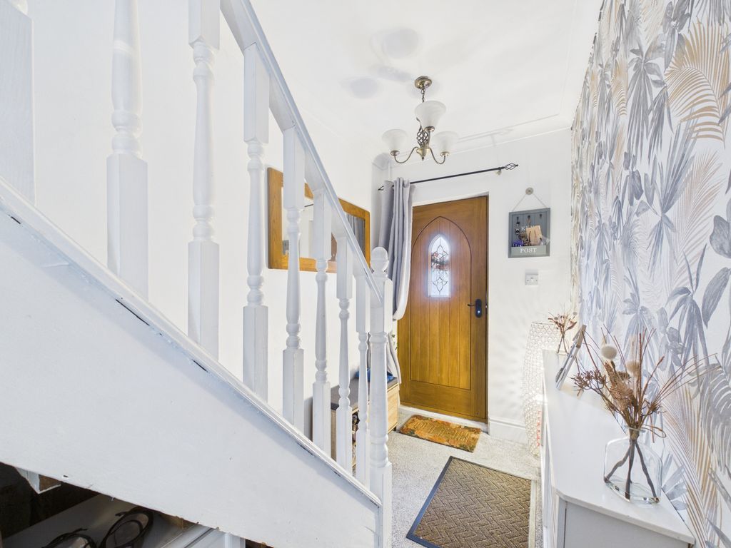 Property photo 2 of 26