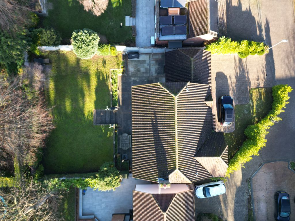 Property photo 2 of 26