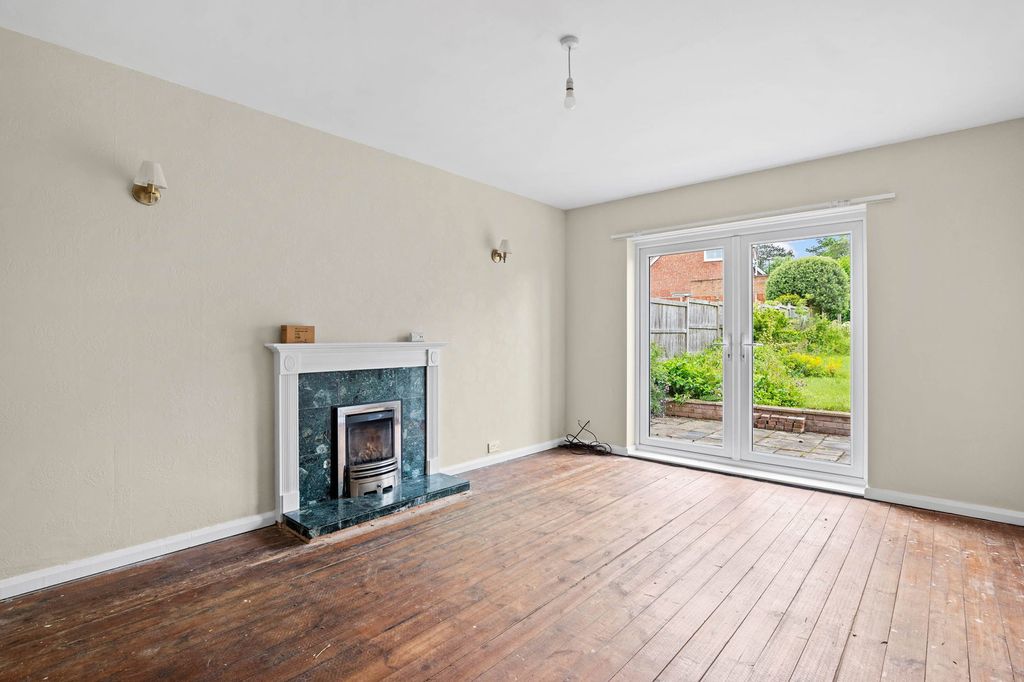 Property photo 3 of 17