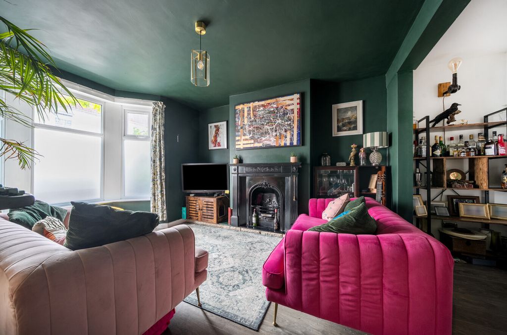Property photo 2 of 12 1485062-13-6A462F...