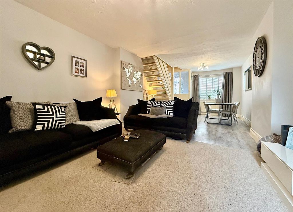 Property photo 2 of 15 Open Plan Lounge/Dining Room