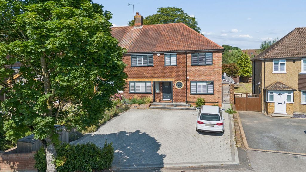 Property photo 1 of 18 Drone Front (7)