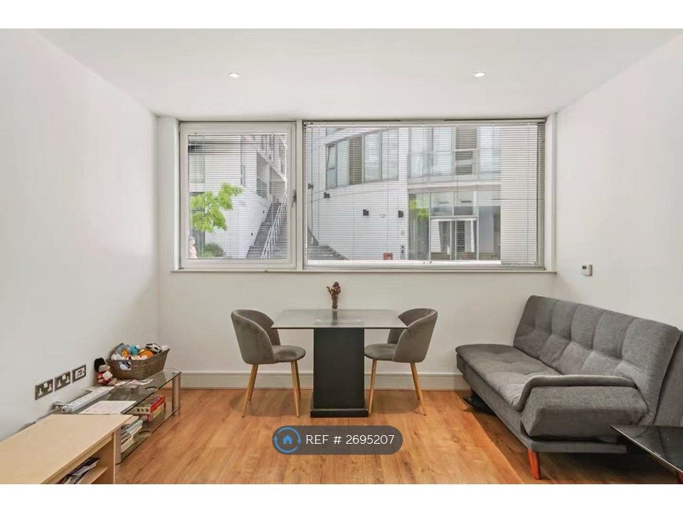 Property photo 2 of 5