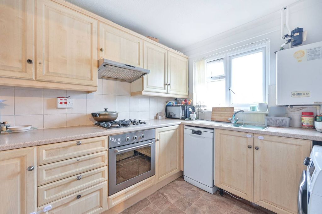 Property photo 2 of 4