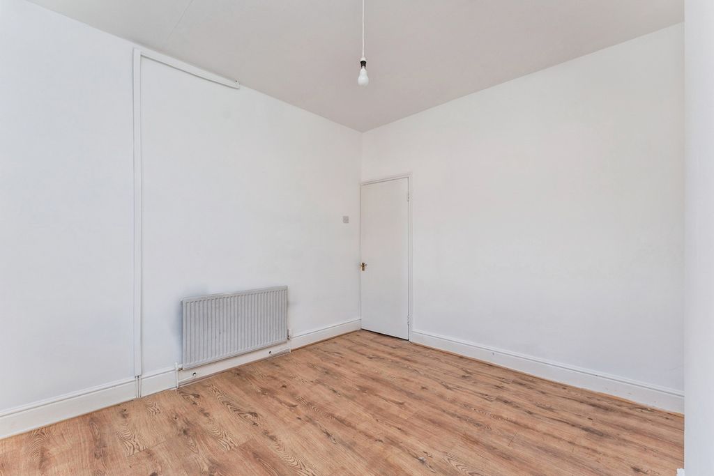 Property photo 3 of 20 Pbox-Img.Jpg