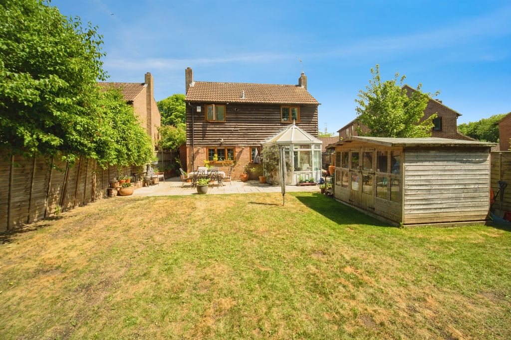 Property photo 2 of 23