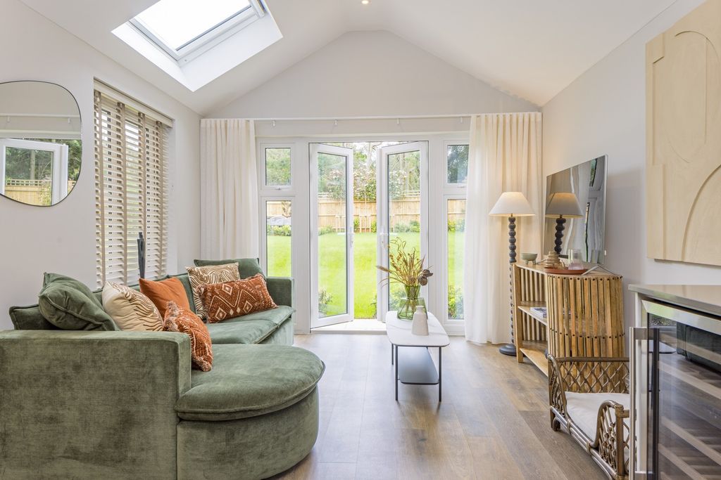 Additional image 4 of 5 bed detached house for sale"Willow" at Upper Stone Rise, Ashmore Green, Newbury RG18