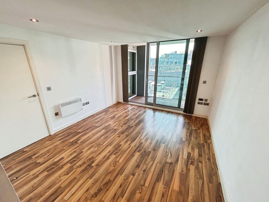 Property photo 3 of 10 Internal