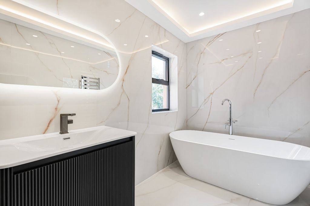 Additional image 12 of 5 bed detached house for salePipers Green Lane, Edgware HA8