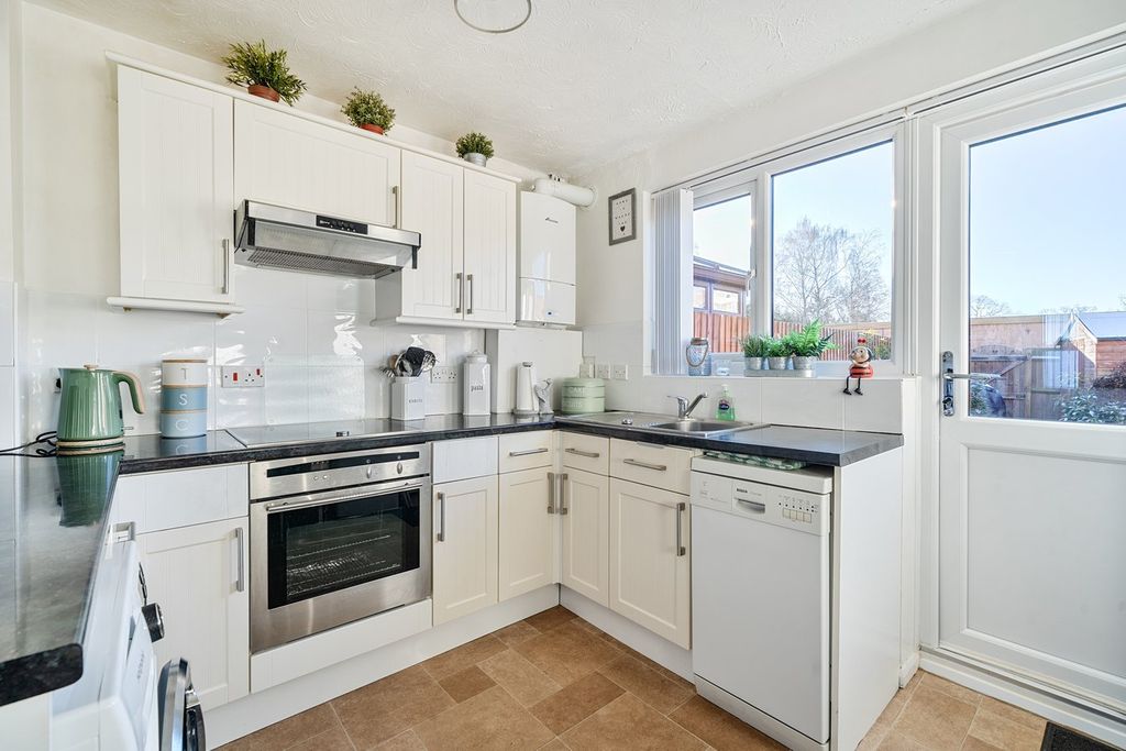 Property photo 3 of 13