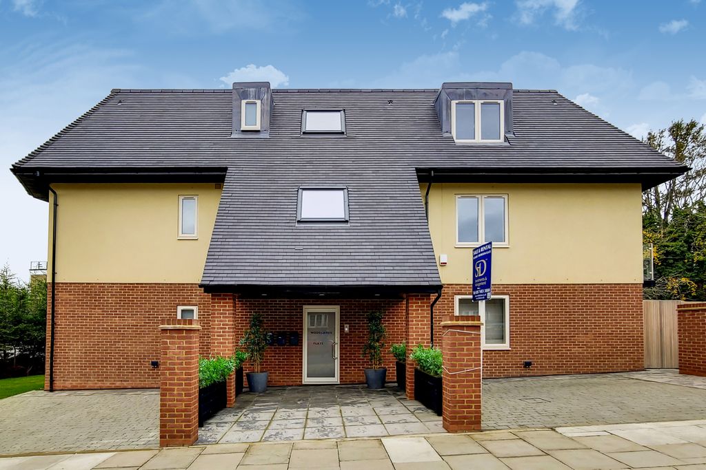 Property photo 1 of 20