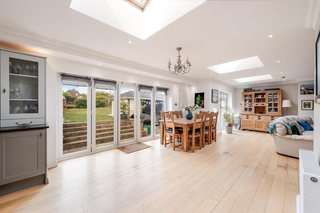 Property photo 2 of 20 North View 23 (12).Jpg