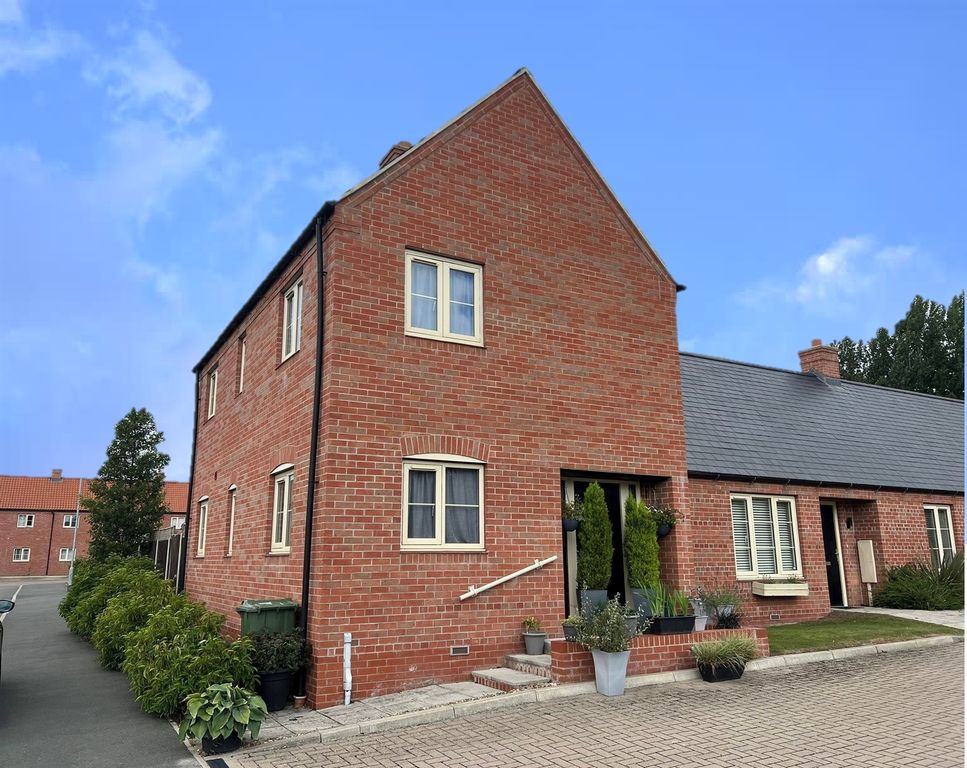 Property photo 3 of 3