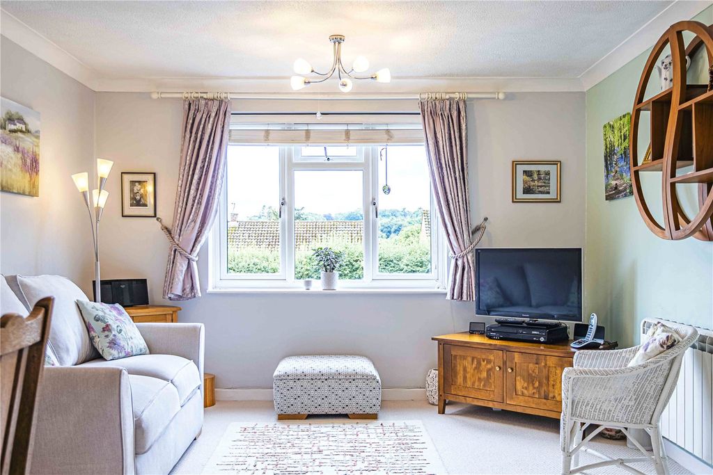Property photo 2 of 12 Picture No. 06