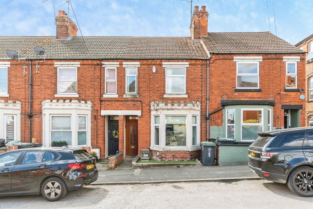 Property photo 1 of 16