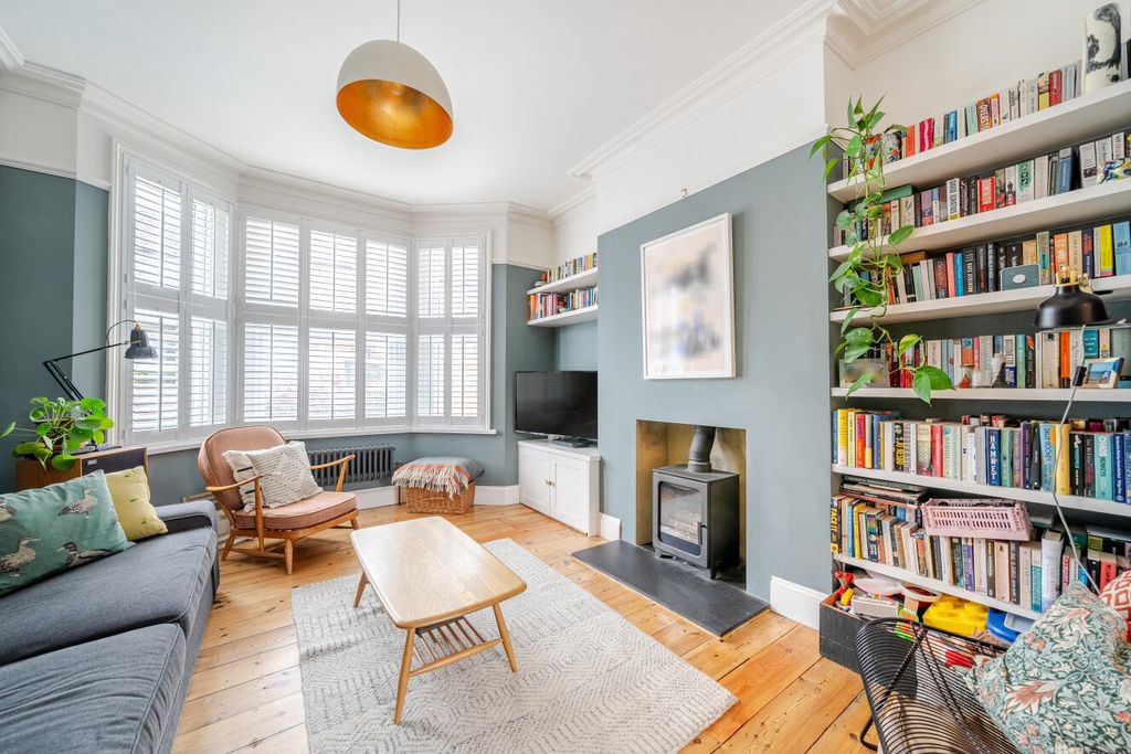 Property photo 2 of 18 Picture No. 08